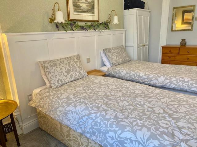 Simply The Best ! Just 4 Min Walk To Beach, Pubs, Shops, Htd Pool, Hottub, Games Rm, Bbq'S, Gdns, Parking, Bassets Acre,Just 6 Unique Apart'S With Wifi * Портрит
