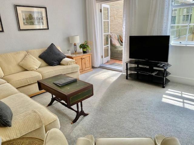 Simply The Best ! Just 4 Min Walk To Beach, Pubs, Shops, Htd Pool, Hottub, Games Rm, Bbq'S, Gdns, Parking, Bassets Acre,Just 6 Unique Apart'S With Wifi Апартаменты *