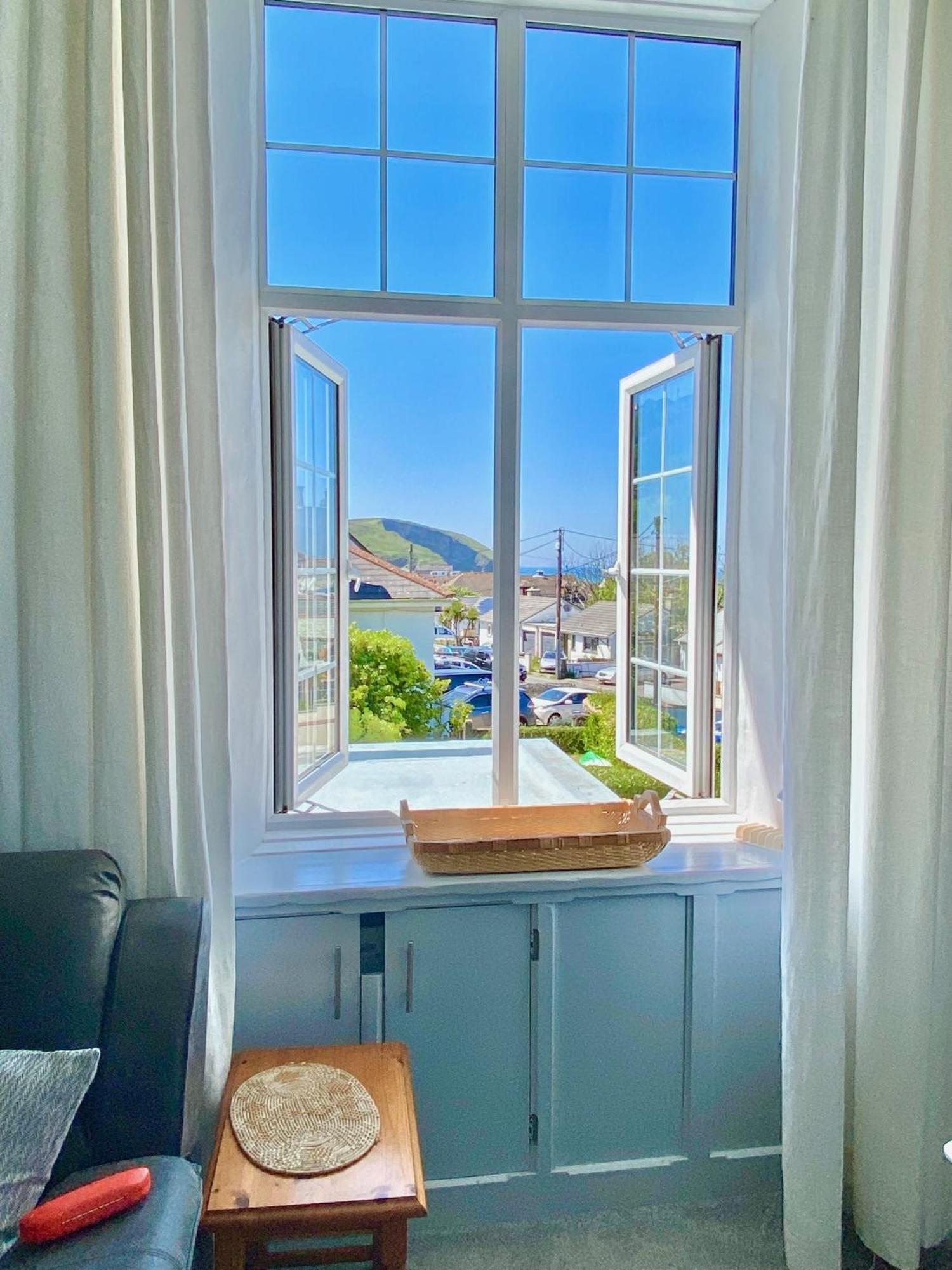 Simply The Best ! Just 4 Min Walk To Beach, Pubs, Shops, Htd Pool, Hottub, Games Rm, Bbq'S, Gdns, Parking, Bassets Acre,Just 6 Unique Apart'S With Wifi Апартаменты Портрит