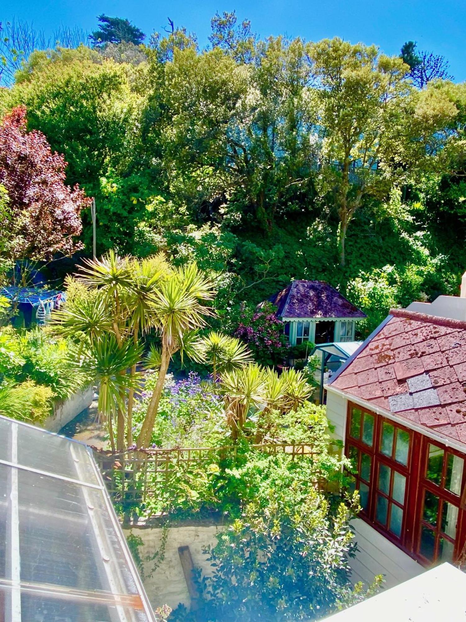 Look No Further ! 4 Min Walk To Beach, Pubs, Shops, Htd Pool, Hottub, Games Room,Tranquil Gds, Bbq, Beautiful, Bassets Acre, 6 Unique 1-3 Bedroom Holiday Homes With Free Parking And Wifi *