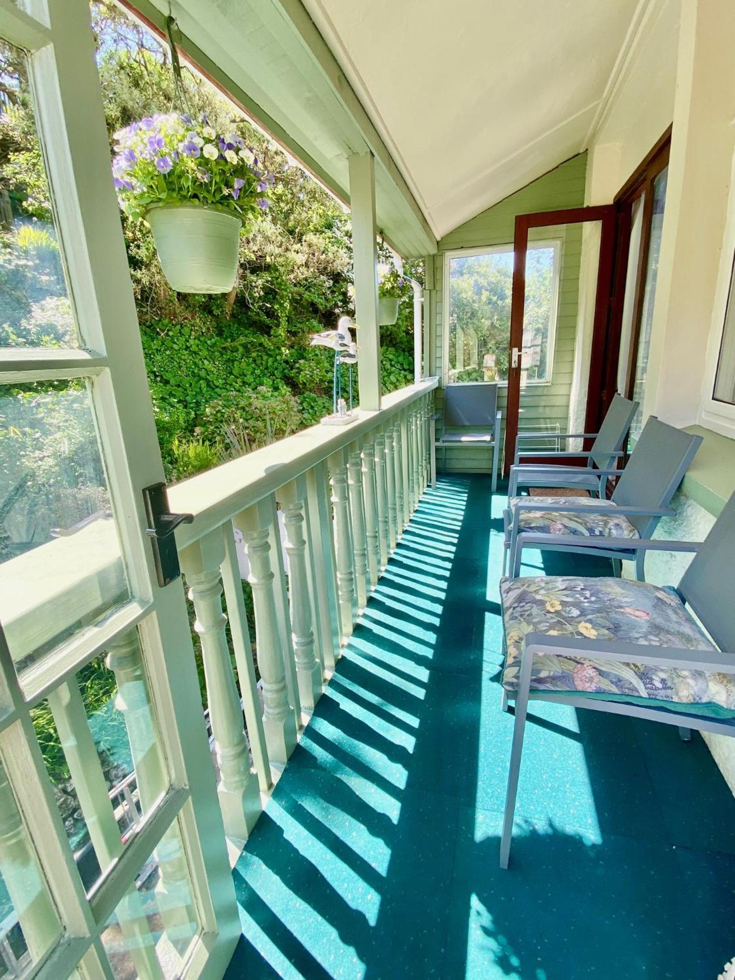 Look No Further ! 4 Min Walk To Beach, Pubs, Shops, Htd Pool, Hottub, Games Room,Tranquil Gds, Bbq, Beautiful, Bassets Acre, 6 Unique 1-3 Bedroom Holiday Homes With Free Parking And Wifi Apartment *